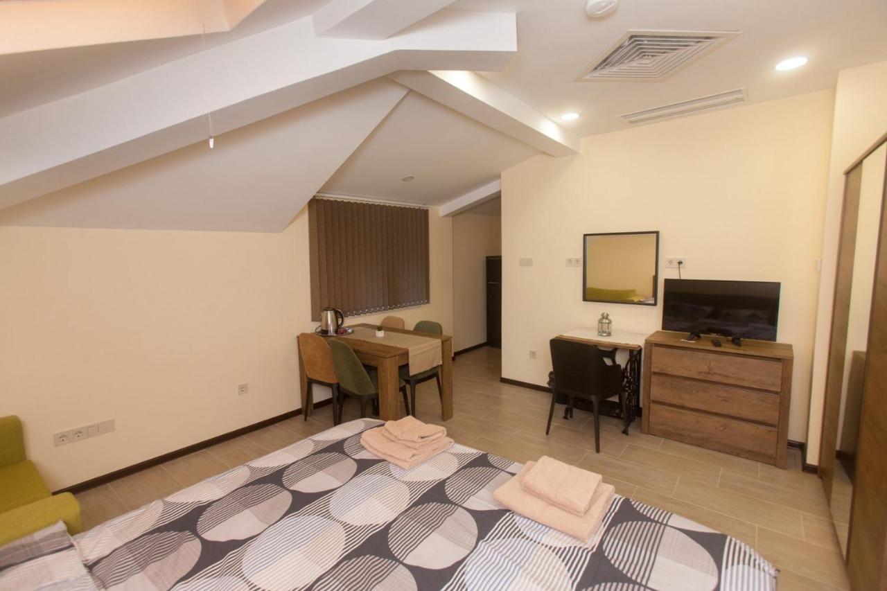 Отель Sofia Family House - Free Parking Экстерьер фото