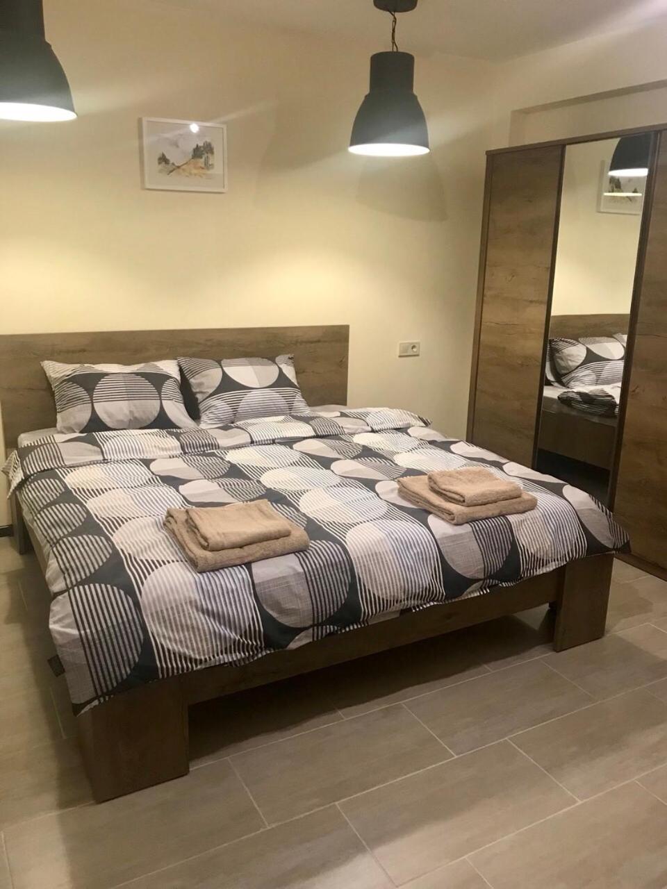 Отель Sofia Family House - Free Parking Экстерьер фото